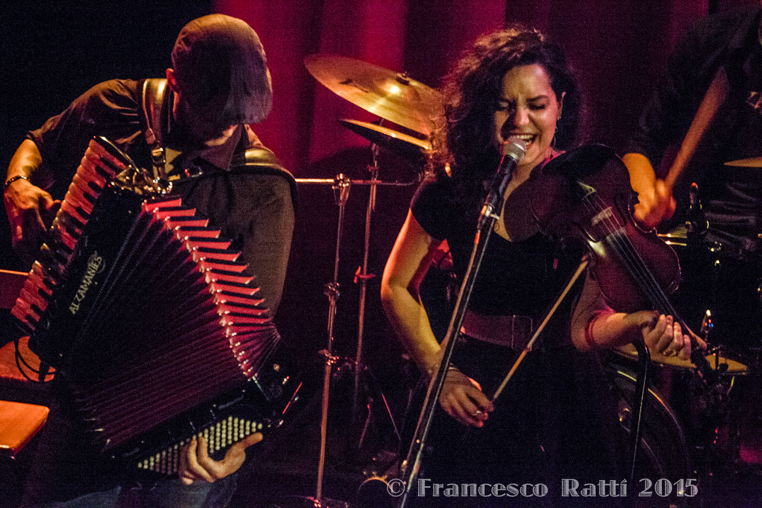 Concerto balfolk rock ALZAMANTES al circolo ARCIPELAGO di Cremona